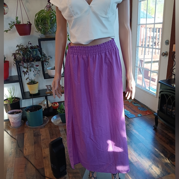 Size medium, nwt - Picture 4 of 9